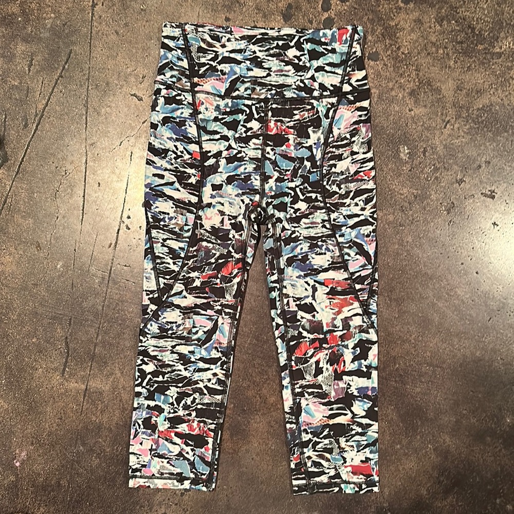 Lululemon Break Free Crop